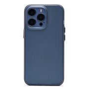 Чехол iPh 13 Pro пластик с защитой камеры рифлёный однотонный прозрачный